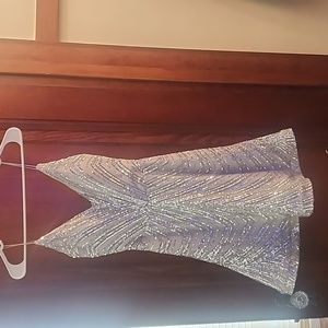 Women/Girls Glittering Dress Size 3/4